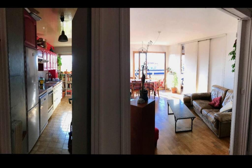 Le Charme De Montmartre A Ciel Ouvert Appartement Parijs